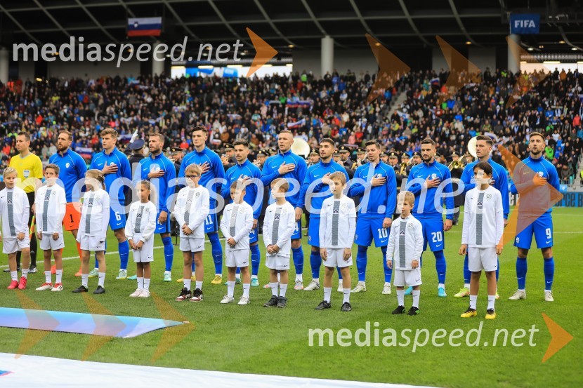  Jan Oblak, nogometaš, Atletico Madrid;  Jaka Bijol, nogometaš, PFC CSKA Moskva;  Miha Blažič, nogometaš, NK Domžale;  Benjamin Šeško, nogometaš;  Gregor  Sikošek, nogometaš, NK Maribor;  Jasmin Kurtić, nogometaš, Spal;  Adam Gnezda Čerin, nogometaš, NK Domžale;  Miha Zajc, nogometaš, Fenerbahče SK;  Petar Stojanović, nogometaš, GNK Dinamo Zagreb;  Benjamin Verbič, nogometaš, Dinamo Kijev;  Andraž Šporar, nogometaš, ŠK Slovan BratislavaNogometna tekma Slovenija - Črna gora