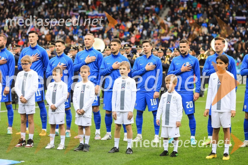  Benjamin Šeško, nogometaš;  Gregor  Sikošek, nogometaš, NK Maribor;  Jasmin Kurtić, nogometaš, Spal;  Adam Gnezda Čerin, nogometaš, NK Domžale;  Miha Zajc, nogometaš, Fenerbahče SK;  Petar Stojanović, nogometaš, GNK Dinamo Zagreb;  Benjamin Verbič, nogometaš, Dinamo KijevNogometna tekma Slovenija - Črna gora