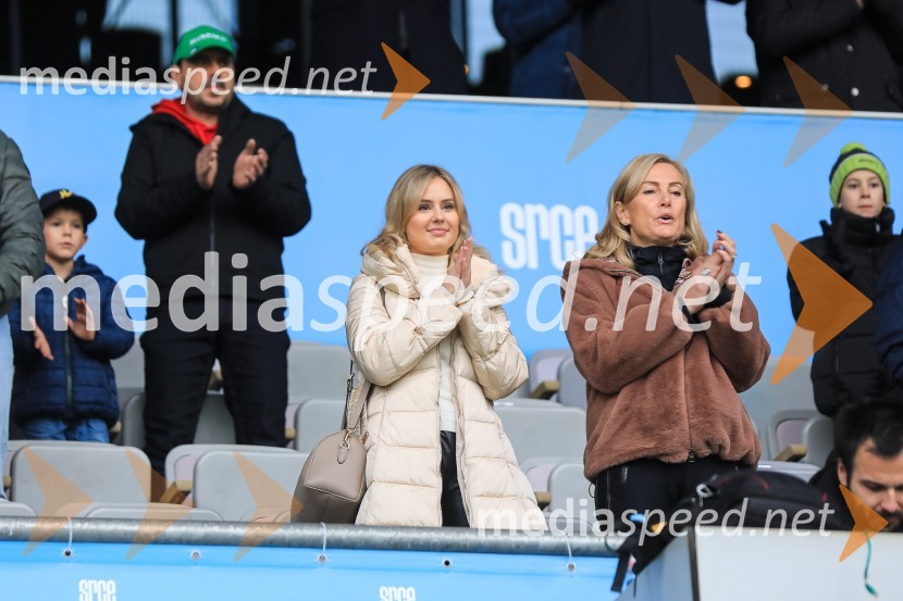 Nogometna tekma Slovenija - Črna gora