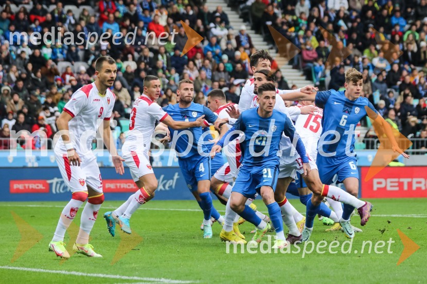 Nogometna tekma Slovenija - Črna gora