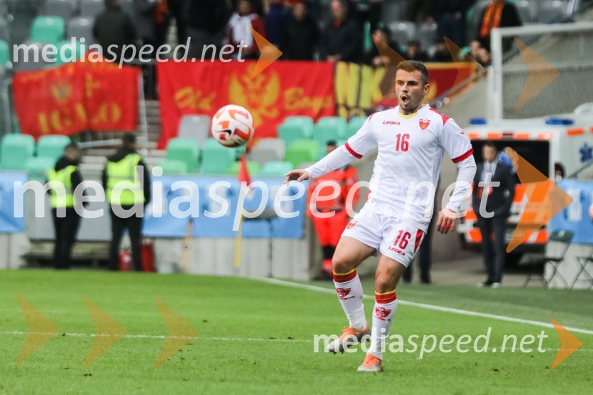 Nogometna tekma Slovenija - Črna gora