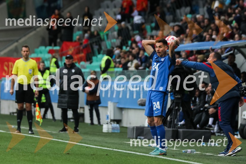  Gregor  Sikošek, nogometaš, NK MariborNogometna tekma Slovenija - Črna gora