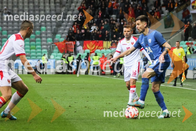  ... ;  ... ;  Gregor  Sikošek, nogometaš, NK MariborNogometna tekma Slovenija - Črna gora