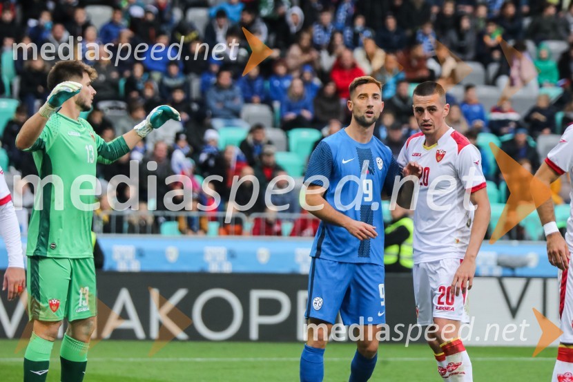  ... ;  Andraž Šporar, nogometaš, ŠK Slovan Bratislava;  ... Nogometna tekma Slovenija - Črna gora