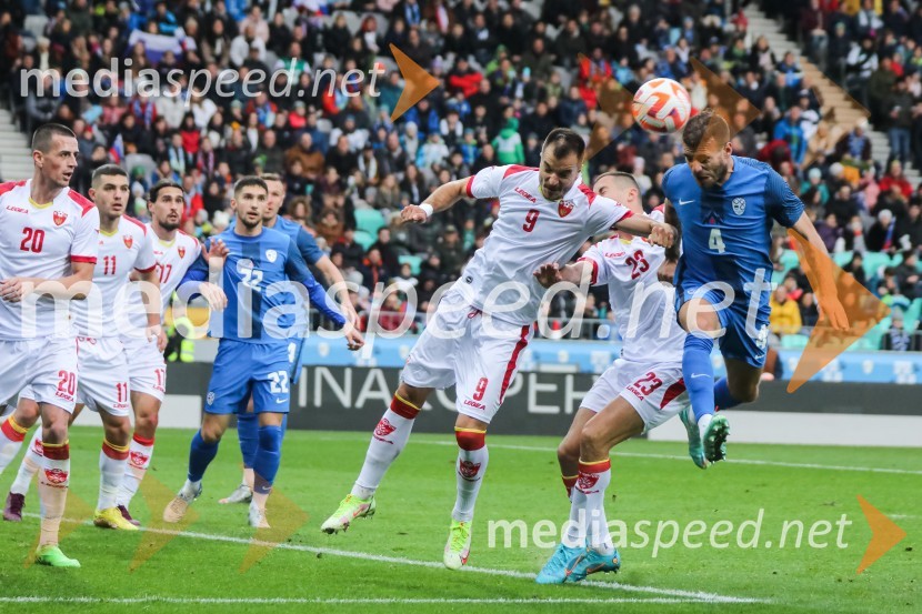 Nogometna tekma Slovenija - Črna gora