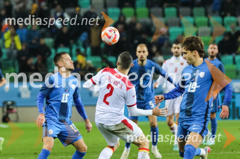 Nogometna tekma Slovenija - Črna gora