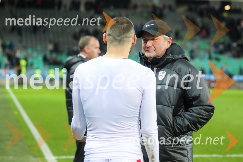  Matjaž Kek, selektor slovenske nogometne reprezentanceNogometna tekma Slovenija - Črna gora