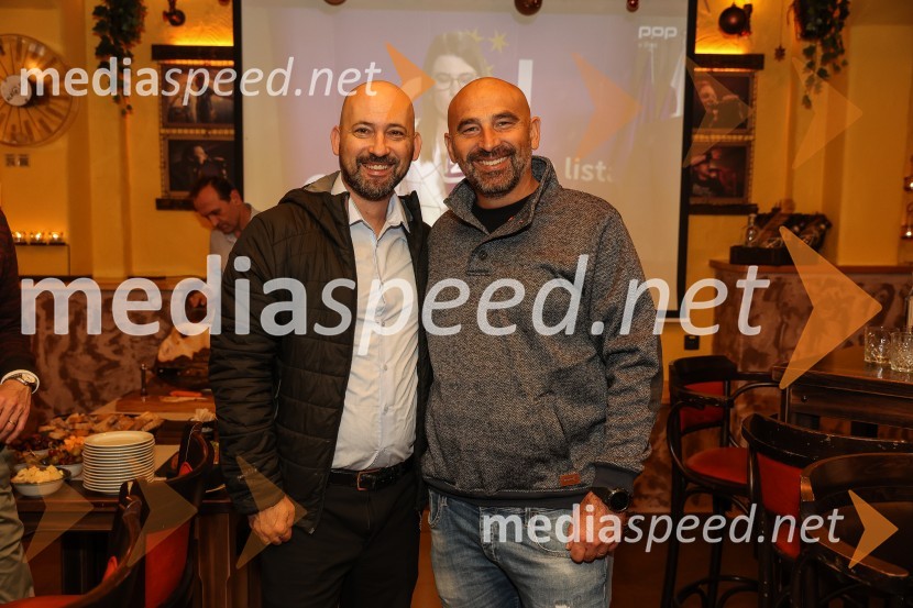  Srečko Štagar, ZTKK;  ... V Kranju se bosta v drugem krogu pomerila Matjaž Rakovec in Ivo Bajec