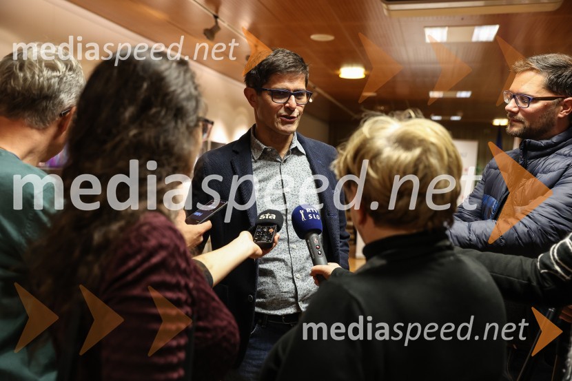  Matjaž Rakovec, župan Mestne občine KranjV Kranju se bosta v drugem krogu pomerila Matjaž Rakovec in Ivo Bajec