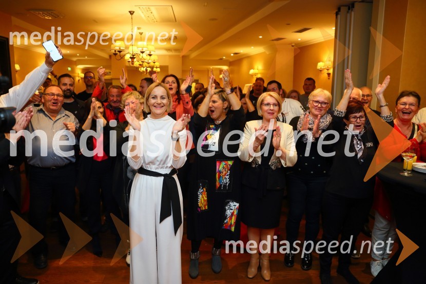 Ptujska županja Nuška Gajšek zmagala v prvem krogu