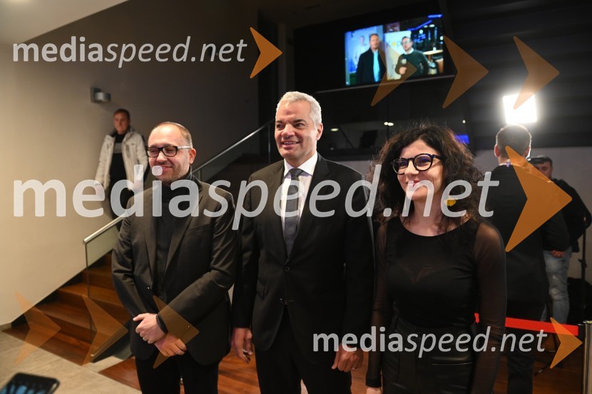  Gregor Reichenberg,  podžupan MOM za področje arhitekture in prostora;  Aleksander Saša Arsenovič, župan, Mestna občina Maribor;  Jelka Vrečko, vodja kabineta župana MO MariborV Mariboru drugi krog med Arsenovičem in Kanglerjem