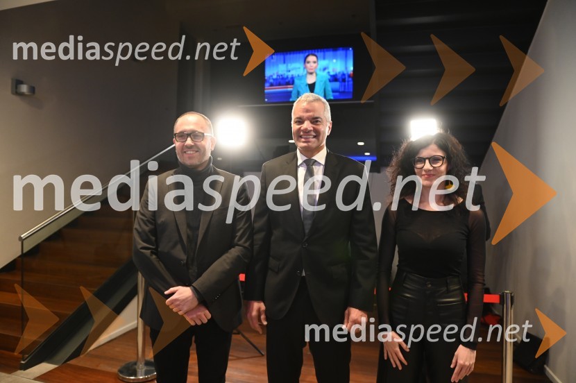  Gregor Reichenberg,  podžupan MOM za področje arhitekture in prostora;  Aleksander Saša Arsenovič, župan, Mestna občina Maribor;  Jelka Vrečko, vodja kabineta župana MO MariborV Mariboru drugi krog med Arsenovičem in Kanglerjem