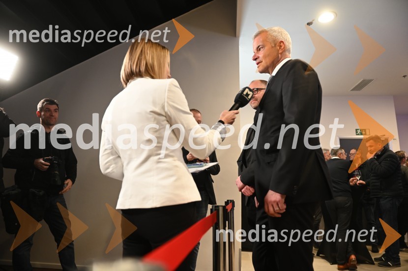  Jasmina Gregorec Kozole, novinarka TV Slovenija;  Aleksander Saša Arsenovič, župan, Mestna občina MariborV Mariboru drugi krog med Arsenovičem in Kanglerjem