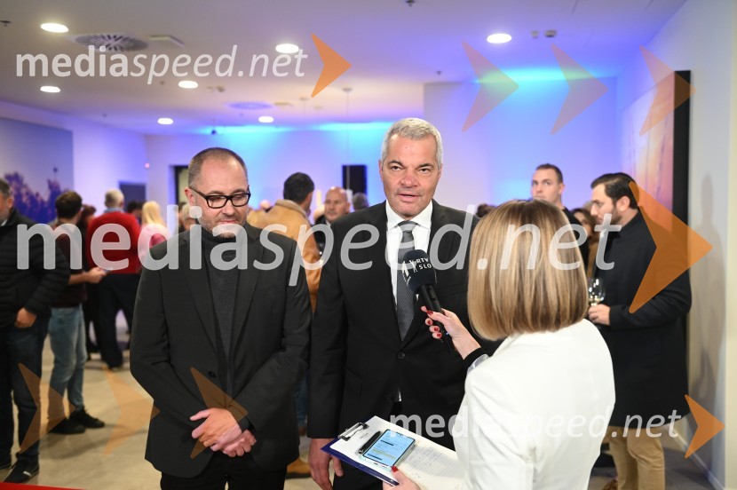  Gregor Reichenberg,  podžupan MOM za področje arhitekture in prostora;  Aleksander Saša Arsenovič, župan, Mestna občina MariborV Mariboru drugi krog med Arsenovičem in Kanglerjem