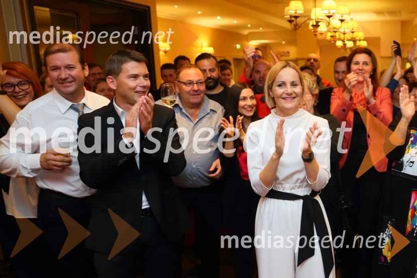  Nuška Gajšek, županja, Mestna občina PtujPtujska županja Nuška Gajšek zmagala v prvem krogu