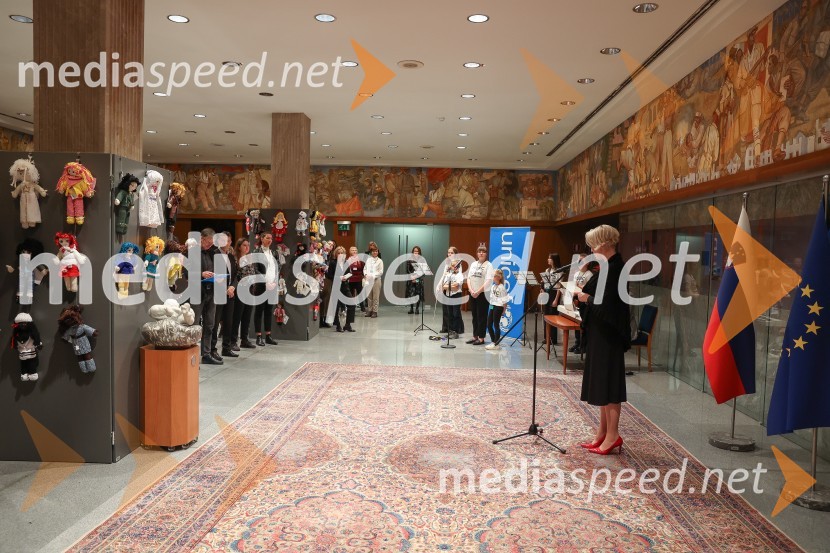 mag. Urška Klakočar Zupančič, predsednica Državnega zbora RS, podpredsednica, Gibanje SvobodaOtvoritev dobrodelne razstave UNICEF-ovih Punčk iz cunj