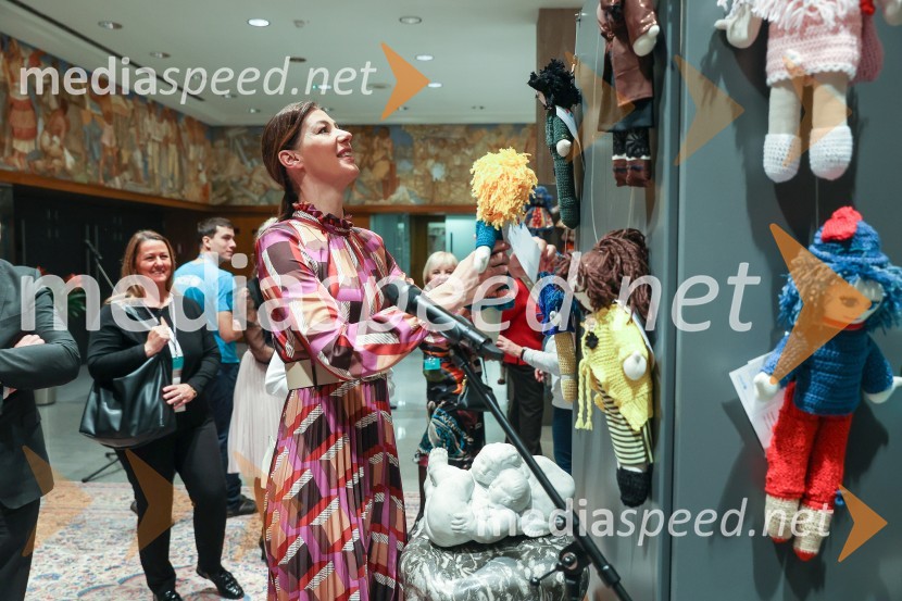 dr. Dominika  Švarc Pipan, ministrica za pravosodjeOtvoritev dobrodelne razstave UNICEF-ovih Punčk iz cunj