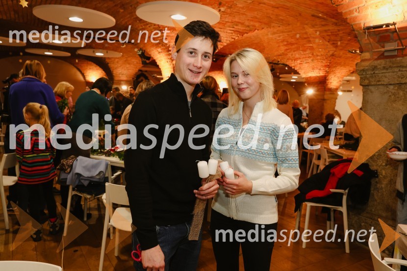  Cene Prevc, smučarski skakalec;  Julija Patricija NovakPletenje adventnih venčkov z znanimi gosti na Waldorfski šoli v Ljubljani 2022