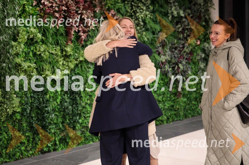  ... ;  Sara  Kocjančič, direktorica projektovONA VE, premiera filma v Cineplexx Ljubljana