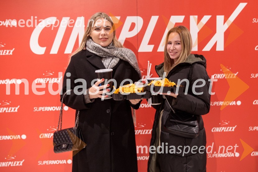 ONA VE, premiera filma v Cineplexx Ljubljana