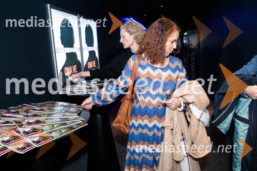 ONA VE, premiera filma v Cineplexx Ljubljana