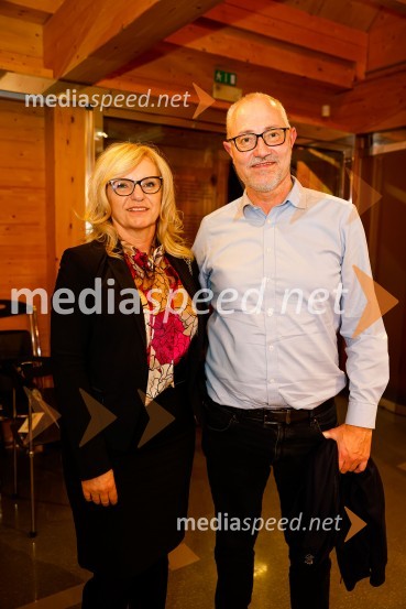  Barbara Hadalin, ZAVAS d.o.o;  Janez Hadalin, direktor, ZAVAS d.o.oISKRIVO V ŽIVO, Andrej Drapal v pogovoru z Leonom Magdalencem