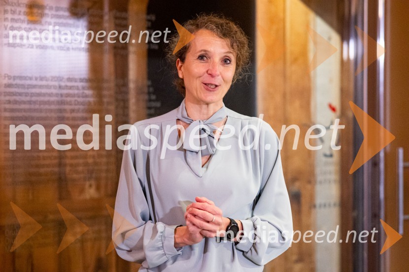  Polona Lovšin, vodja komunikacij, Riko d.o.o.ISKRIVO V ŽIVO, Andrej Drapal v pogovoru z Leonom Magdalencem