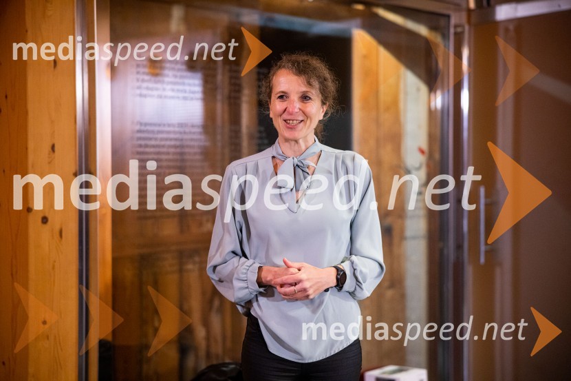  Polona Lovšin, vodja komunikacij, Riko d.o.o.ISKRIVO V ŽIVO, Andrej Drapal v pogovoru z Leonom Magdalencem