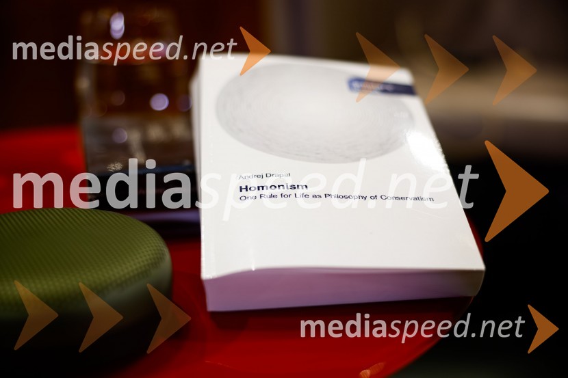 ISKRIVO V ŽIVO, Andrej Drapal v pogovoru z Leonom Magdalencem