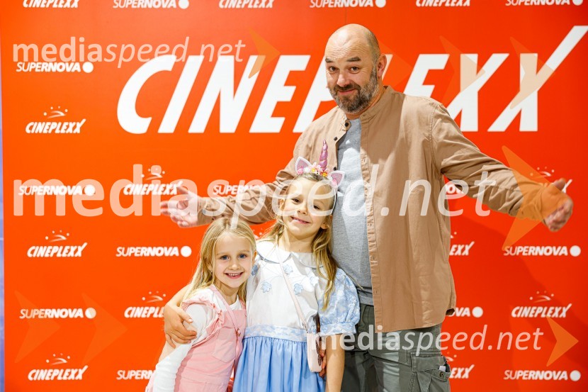  ... ;  ... ;  Gaber K. Trseglav, igralecČudežni svet, premiera animiranega filma v Cineplexx