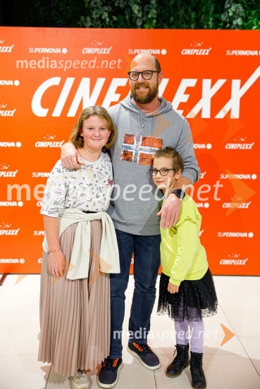  ... ;  Uroš Buh, glasbenik, igralec;  ... Čudežni svet, premiera animiranega filma v Cineplexx