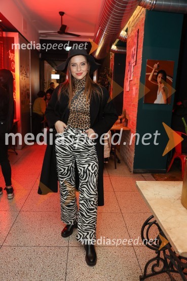  Maja Keuc, pevka, AmayaEGO, ekskluzivna premiera novega videa Gaje Prestor