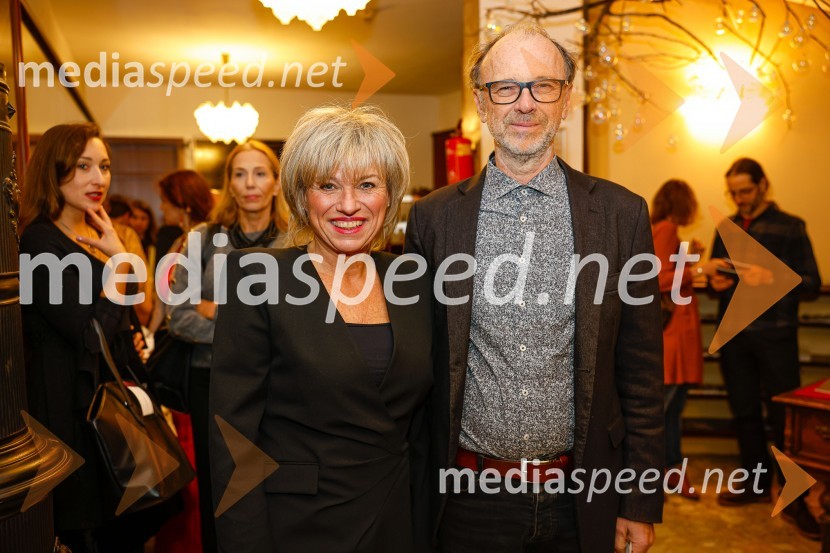  Romana  Krajnčan, pevka;  Lojze  Krajnčan, dirigent Big Banda RTV Slovenija DA ME JE STRAH?, premiera drame, Prešernovo gledališče Kranj