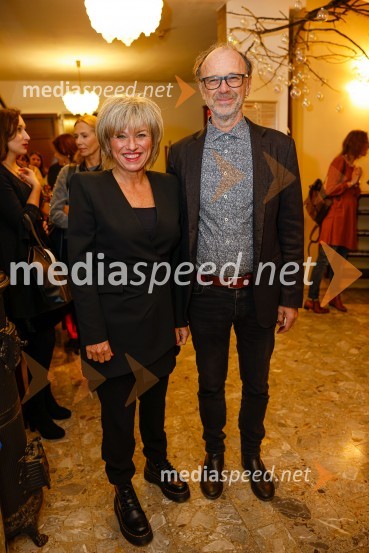  Romana Krajnčan, pevka;  Lojze  Krajnčan, dirigent Big Banda RTV Slovenija DA ME JE STRAH?, premiera drame, Prešernovo gledališče Kranj