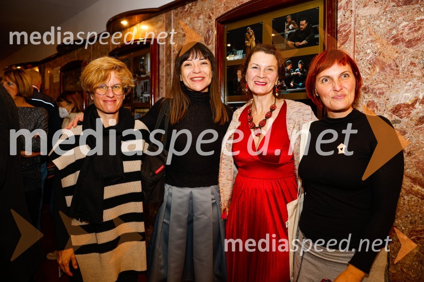  Polona Janežič, glasbenica;  Anđelka Nikolić, dramaturginja;  Suzana Grau, igralka;  Simona  Hamer, dramaturginja, dobitnica nagrade Gašperja TičaDA ME JE STRAH?, premiera drame, Prešernovo gledališče Kranj