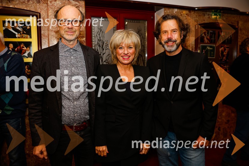  Lojze  Krajnčan, dirigent Big Banda RTV Slovenija ;  Romana  Krajnčan, pevka;  Danijel Malalan, direktor, Stalno slovensko gledališče v TrstuDA ME JE STRAH?, premiera drame, Prešernovo gledališče Kranj