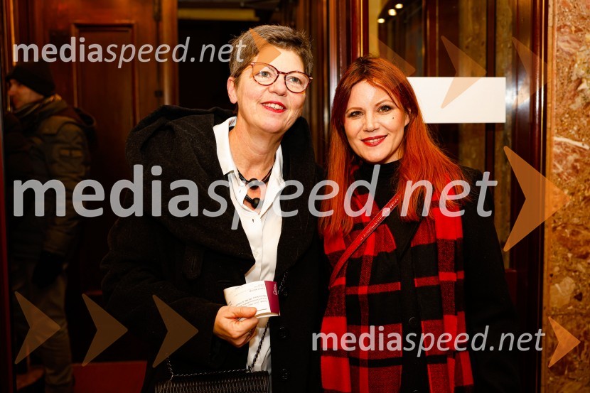  Mirjam Drnovšček, direktorica, SNG Nova Gorica;  Eva Belčič, vodja marketinga in odnosov z javnostmi, Prešernovo gledališče KranjDA ME JE STRAH?, premiera drame, Prešernovo gledališče Kranj