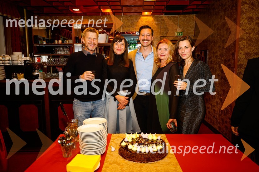  Borut  Veselko, igralec;  Anđelka Nikolić, dramaturginja;  Miha Rodman, igralec;  Vesna  Jevnikar, igralka;  Tina Resman, igralkaDA ME JE STRAH?, premiera drame, Prešernovo gledališče Kranj