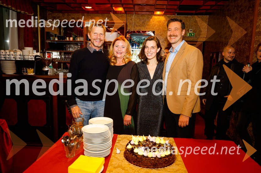  Borut  Veselko, igralec;  Vesna  Jevnikar, igralka;  Tina Resman, igralka;  Miha Rodman, igralecDA ME JE STRAH?, premiera drame, Prešernovo gledališče Kranj