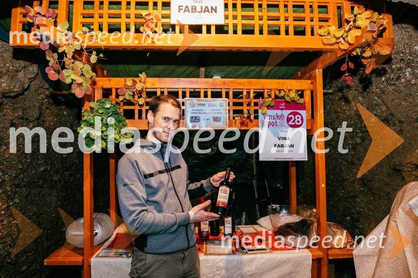 Vinska pot v rovih pod starim Kranjem 2022, petek 2