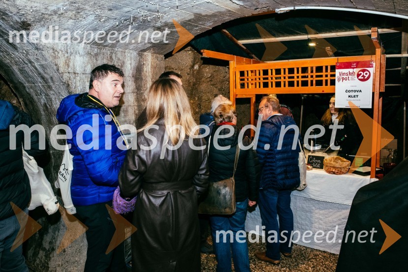 Vinska pot v rovih pod starim Kranjem 2022, petek 2