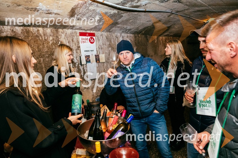 Vinska pot v rovih pod starim Kranjem 2022, petek 2