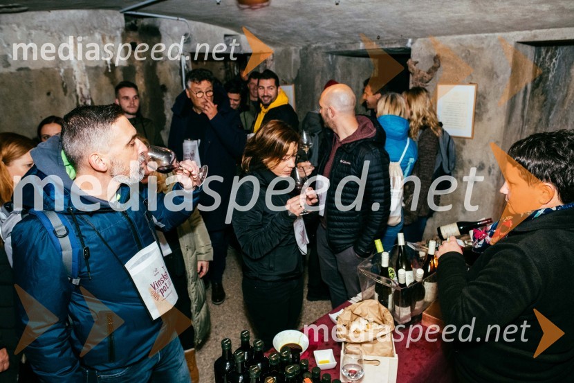 Vinska pot v rovih pod starim Kranjem 2022, petek 2