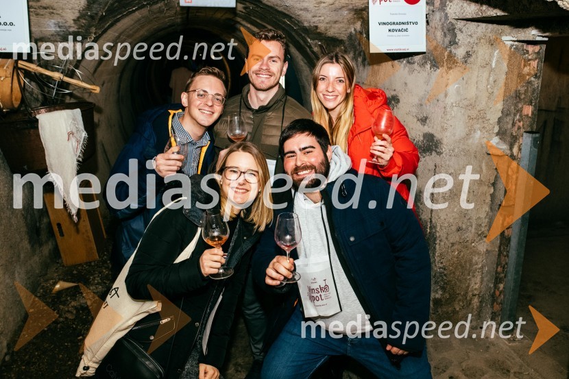 Vinska pot v rovih pod starim Kranjem 2022, petek 2