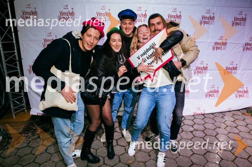 Vinska pot v rovih pod starim Kranjem 2022, petek 2