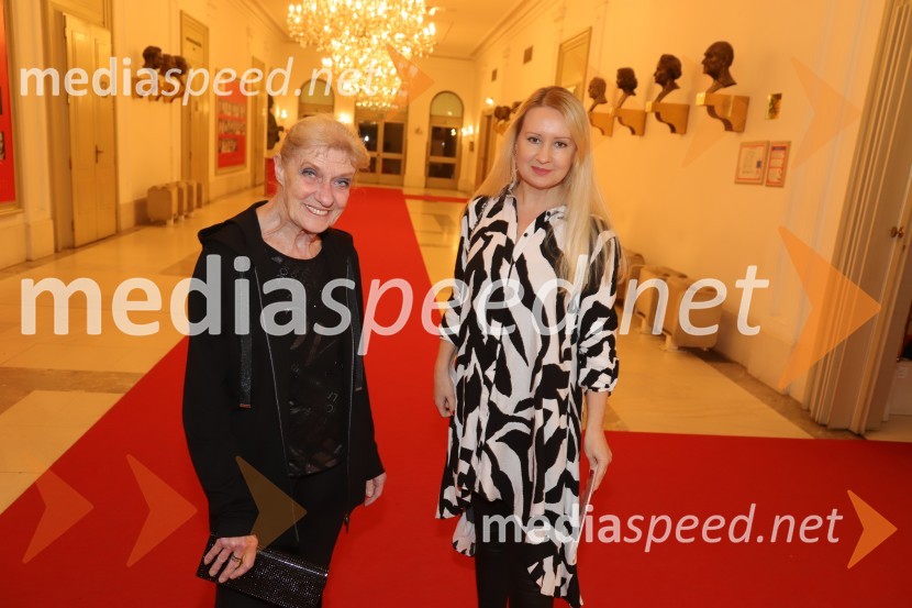  Marjeta Šrot, baletna kritičarka;  Tina Šrot, novinarka uredništva oddaj o kulturi na TVSMadame Bovary, premiera baleta v SNG Maribor