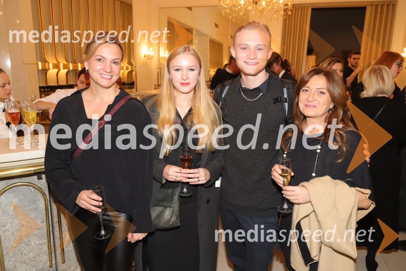  ... ;  ... ;  Christopher Thompson, baletni plesalec;  ... Madame Bovary, premiera baleta v SNG Maribor