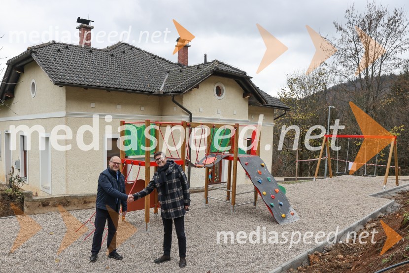  ... ;  Matjaž Rakovec, župan Mestne občine KranjOdprtje novih otroških igral v občini Kranj