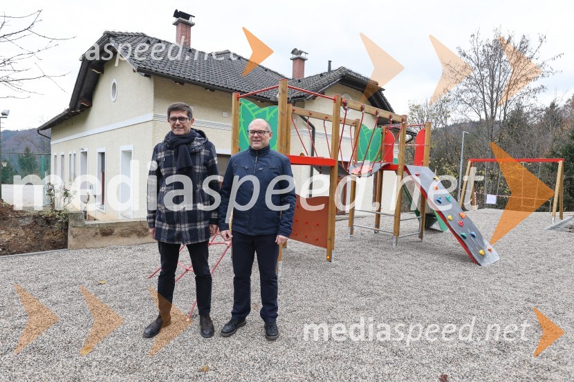  Matjaž Rakovec, župan Mestne občine Kranj;  ... Odprtje novih otroških igral v občini Kranj