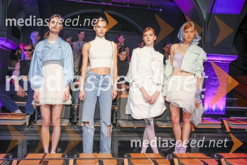  Hana Vrtovec, Immortal Models;  Laura Medle, Immortal Models;  Alina Skralovnik, Immortal Models;  Andreja Slavič, Immortal ModelsSamsung in LJFW s projektom Inspired by You